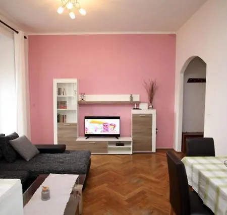 Апартаменты Apartment Una Пула