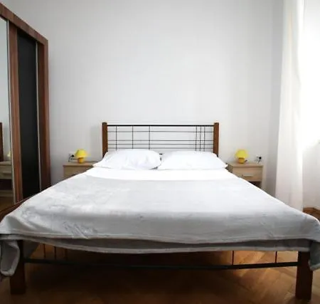 Apartment Una Апартаменты Пула